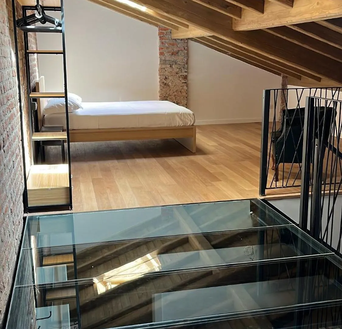 Luxury Loft Loreto Milano 0*,  İtalya